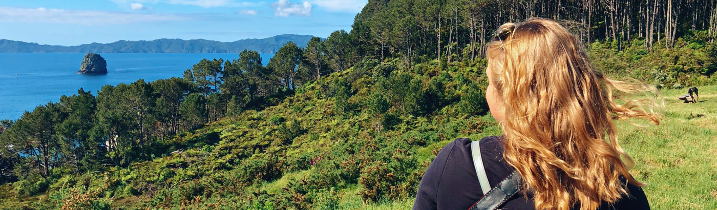 Austauschschülerin erkundet die wunderschöne Natur in Neuseeland