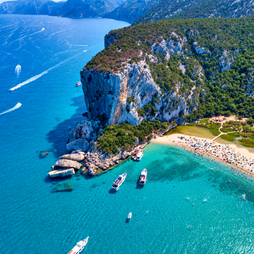 Blick auf das Meer vor Sardinien, Italien