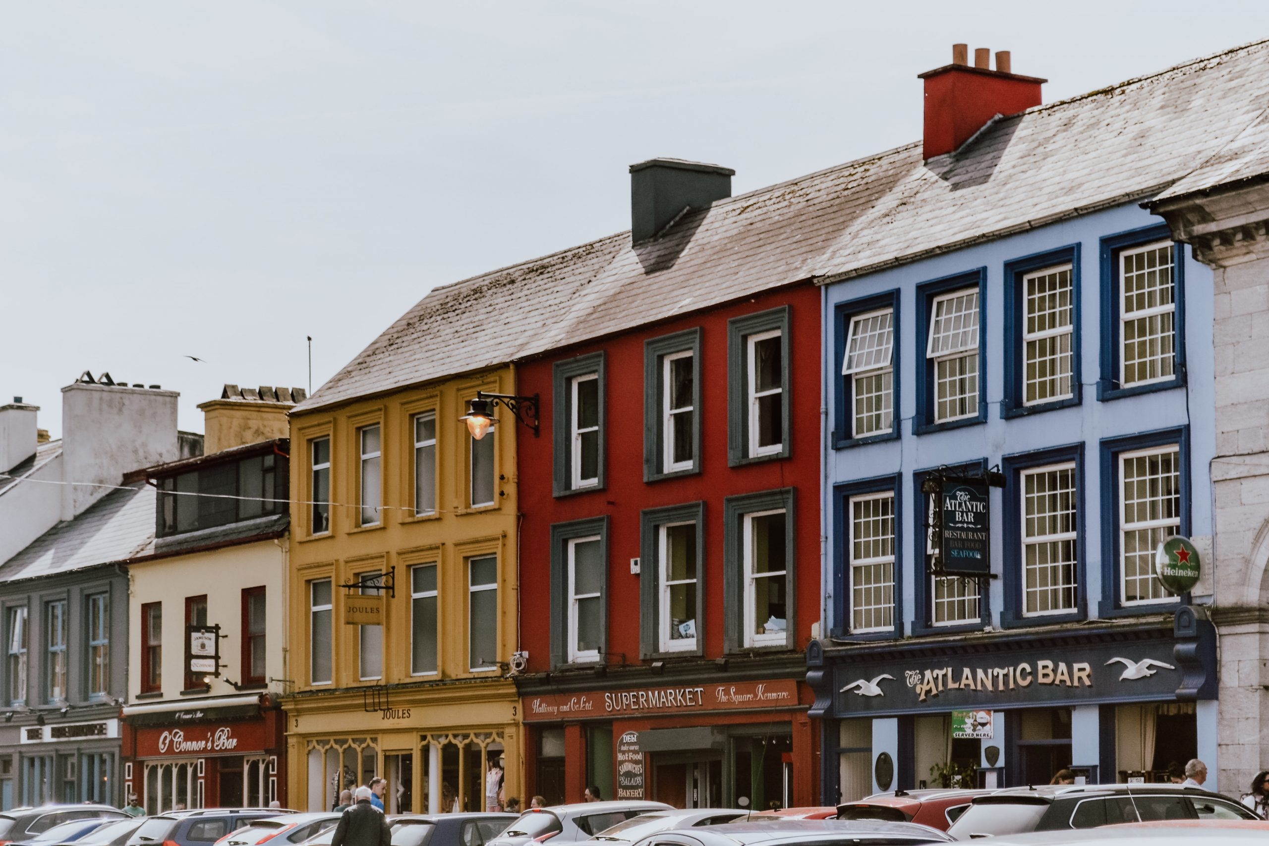 Bunte Häuser in Irland